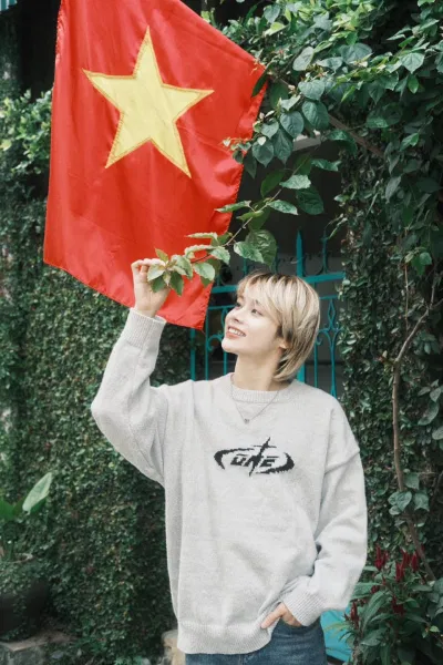 Loạt hình ảnh không khỏi khiến người hâm mộ ấm lòng (Ảnh: Internet)