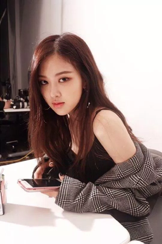 Bức ảnh gốc của Rosé BLACKPINK. (Ảnh: Internet)