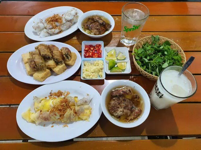 Bánh cuốn bà Xuyến (Ảnh: Internet)