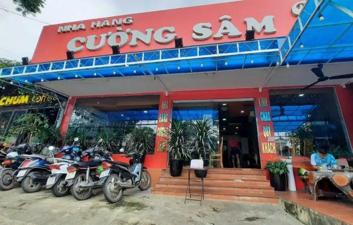 Không gian bên ngoài của nhà hàng. (Ảnh: Internet)