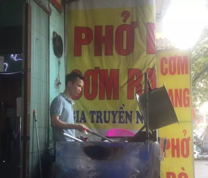 Góc bếp mở của quán. (Ảnh: Internet)