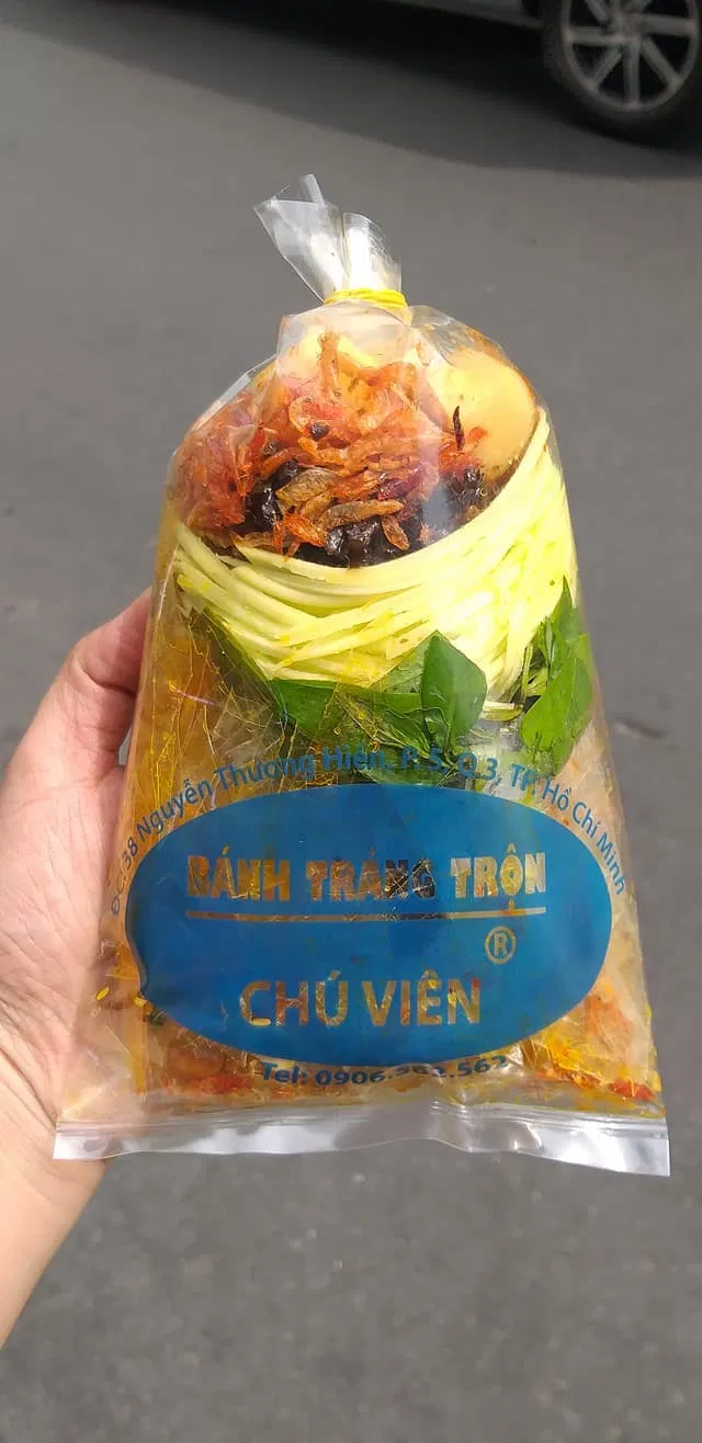 Bánh tráng trộn chú Viên (Ảnh: Internet) Bánh tráng trộn chú Viên (Ảnh: Internet)