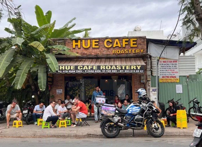 Không gian bên ngoài của quán. (Ảnh: Internet)