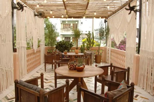Quận 7 đi đâu, chơi gì? Top 15 quán cafe quận 7 siêu xịn xò, check-in thả ga bình thuận cà phê cafe cafe đẹp Sài Gòn Cafe view đẹp Ccomaya Kids Cafe CIRCLE COFFEE Cộng cà phê Farmers Garden HALF PAST SIX Specialty Coffee La Gare Coffee LeHa s Home Cafe Nắng Rooftop Coffee NEW KOI COFFEE O hara Coffee Cafe and Beverage Ollin Café quận 7 quán cafe quán cafe quận 7 Rang Rang Coffee Sài Gòn The Coffee Ship The Seventh Barista thông tin Top 15 Waynes Coffee