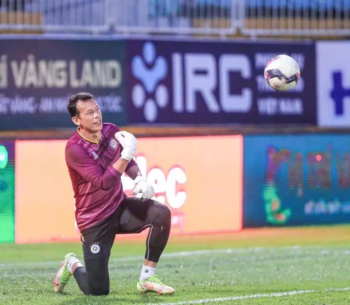 Thủ môn Tấn Trường có 3 mùa giải thành công ở Hà Nội FC (Ảnh: Internet) Thủ môn Tấn Trường có 3 mùa giải thành công ở Hà Nội FC (Ảnh: Internet)