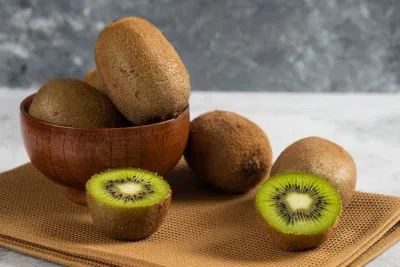 Kiwi giúp cải thiện chất lượng giấc ngủ (Ảnh: Internet) Kiwi giúp cải thiện chất lượng giấc ngủ (Ảnh: Internet)