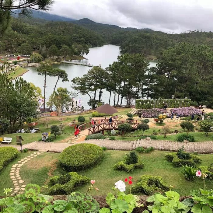 Thung lũng tình yêu (Ảnh: Internet) Thung lũng tình yêu (Ảnh: Internet)