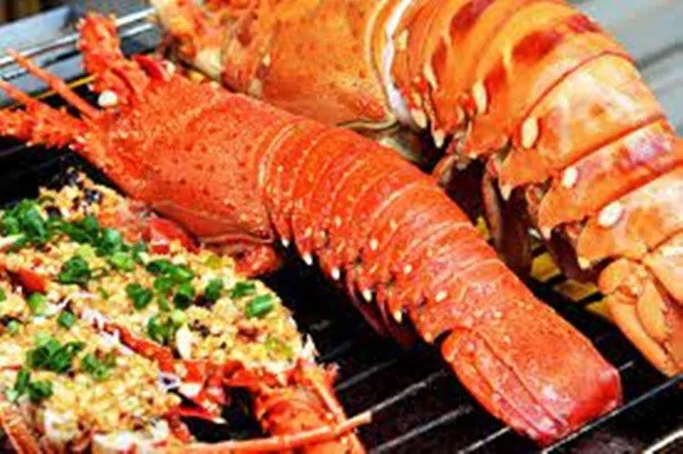 Tôm hùm- món hải sản ngon nhất ở Nha Phu (Ảnh: Internet) Tôm hùm- món hải sản ngon nhất ở Nha Phu (Ảnh: Internet)