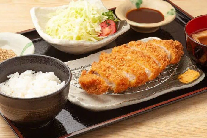 Tonkatsu - Món ăn đặc sản của đất nước mặt trời mọc.