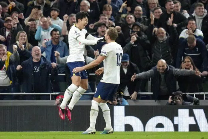 Tottenham vừa chấm dứt chuỗi trận không thắng và đang rất tự tin trước Chelsea khi được thi đấu trên sân nhà (Ảnh: Internet) Tottenham vừa chấm dứt chuỗi trận không thắng và đang rất tự tin trước Chelsea khi được thi đấu trên sân nhà (Ảnh: Internet)