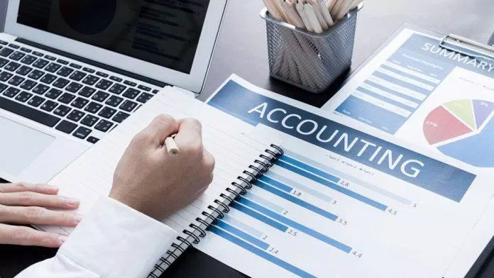 Công việc kế toán dễ bị thay thế bởi AI (Ảnh: Internet) Công việc kế toán dễ bị thay thế bởi AI (Ảnh: Internet)