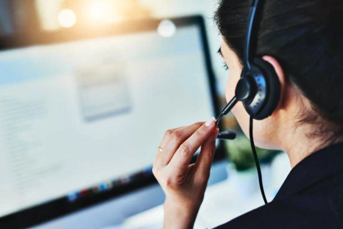 Công việc telemarketing dễ bị thay thế bởi AI (Ảnh: Internet) Công việc telemarketing dễ bị thay thế bởi AI (Ảnh: Internet)