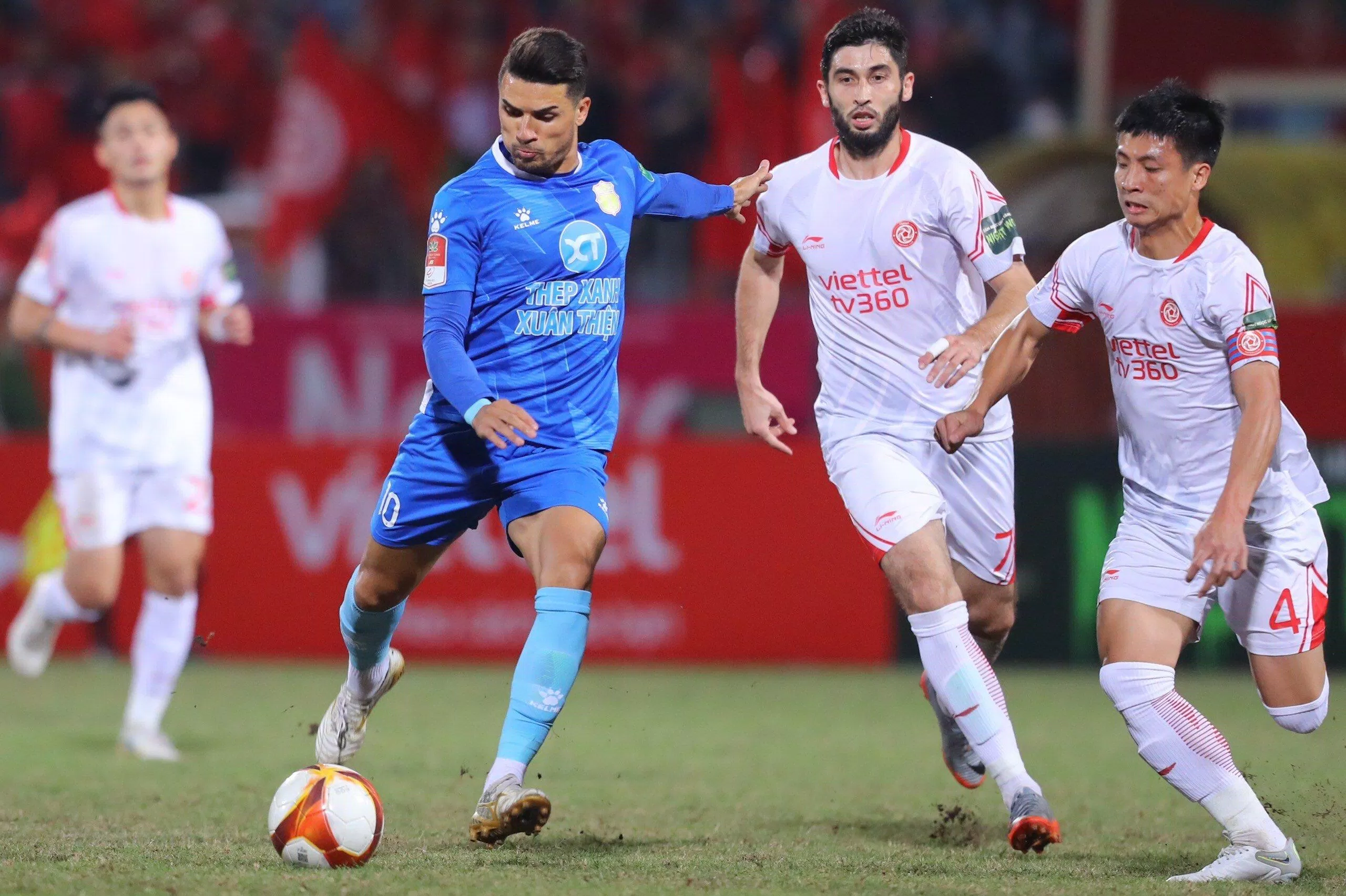 Sau khi kết thúc vòng 4, V.League 2023 sẽ tạm nghỉ hơn 1 tháng và đến tận ngày 6/4 mới trở lại (Ảnh: Internet) Sau khi kết thúc vòng 4, V.League 2023 sẽ tạm nghỉ hơn 1 tháng và đến tận ngày 6/4 mới trở lại (Ảnh: Internet)