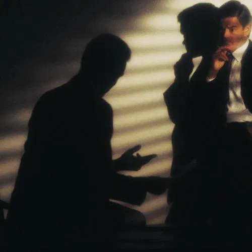 Các sự rò rỉ có thể ảnh hưởng lớn đến đại cuộc Nguồn: Internet