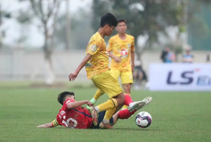 U17 HAGL thất bại trong trận ra quân U17 quốc gia - Cúp Thái Sơn Nam 2023 (Ảnh: Internet) U17 HAGL thất bại trong trận ra quân U17 quốc gia - Cúp Thái Sơn Nam 2023 (Ảnh: Internet)
