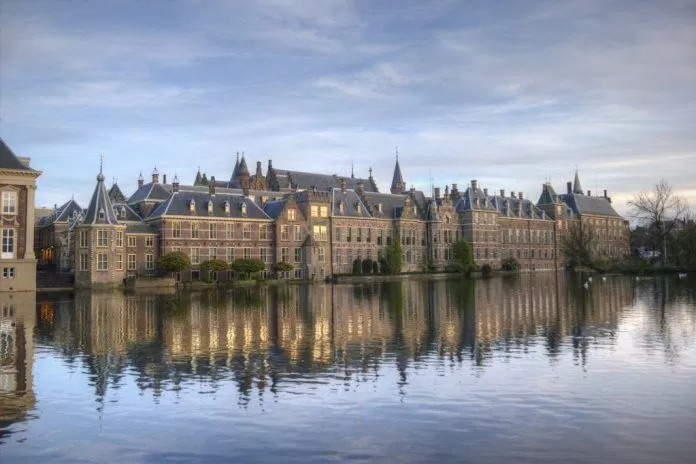 Binnenhof lịch sử, The Hague - Nguồn: Internet Binnenhof lịch sử, The Hague - Nguồn: Internet