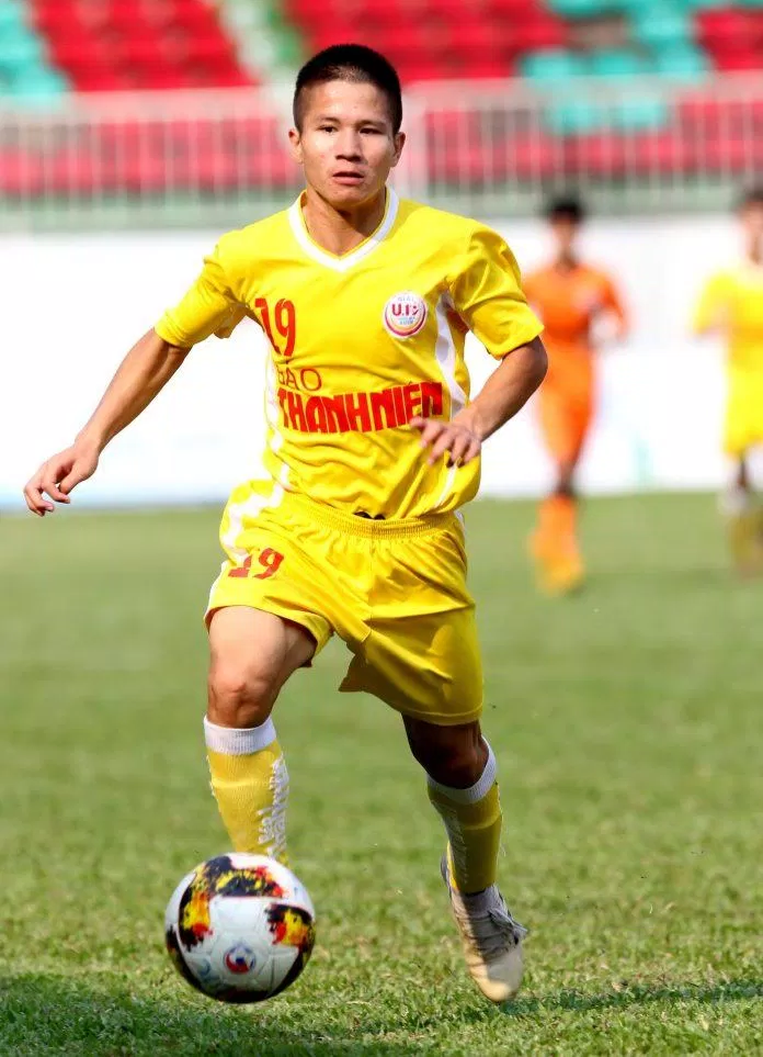 Bùi Long Nhật gia nhập Phú Thọ FC (Ảnh: Internet)