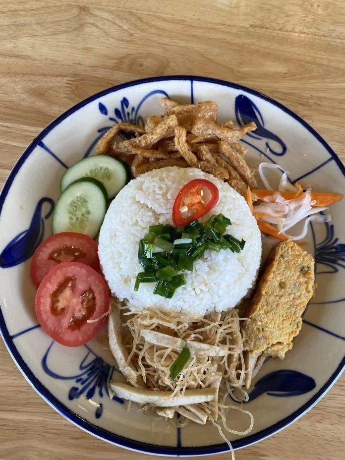 Cơm tấm bì chả chay (Nguồn: Internet)