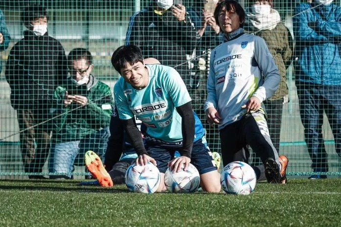 Cho đến hiện tại, tiền đạo sinh năm 1995 chưa được thi đấu một phút nào cho đội 1 Yokohama FC (Ảnh: Internet)