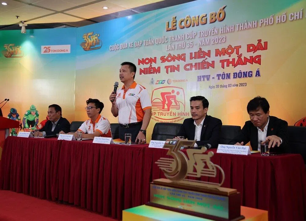 Khởi tranh giải đua xe đạp cúp Truyền hình TPHCM lần thứ 35 (Ảnh: Internet)