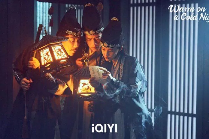 Cả hai cùng bắt tay vào điều tra vụ án bí ẩn. Nguồn: iQIYI