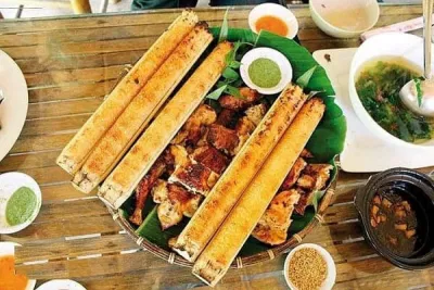 Cơm Lam Đặc Sản Sapa Nấu Trong Ống Tre (Nguồn: Internet)
