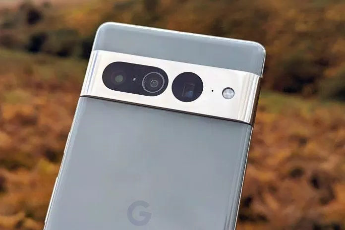 Thanh camera của điện thoại Pixel 7 Pro (Ảnh: Internet) Thanh camera của điện thoại Pixel 7 Pro (Ảnh: Internet)