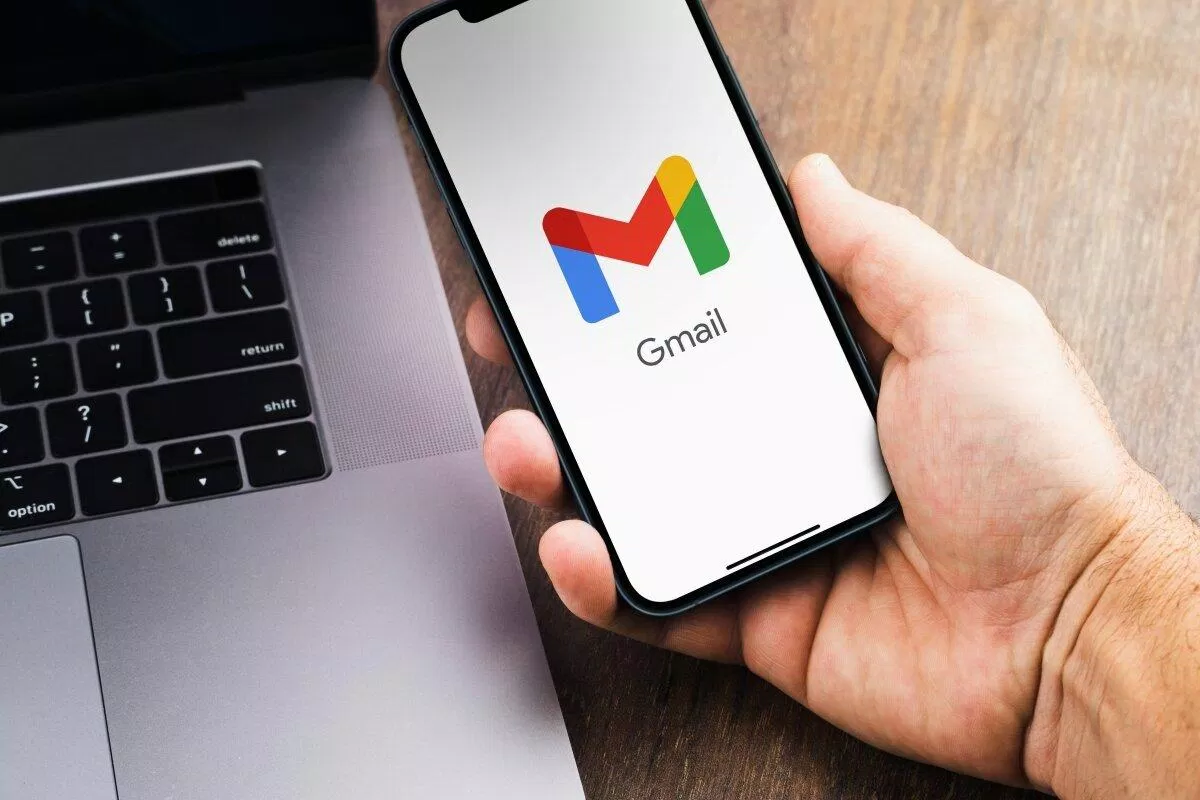 Gmail từng sử dụng chiến thuật này đánh vào Hội chứng sợ bỏ lỡ ở nhiều người và thúc đẩy họ tham gia sử dụng dịch vụ (Ảnh: Internet)