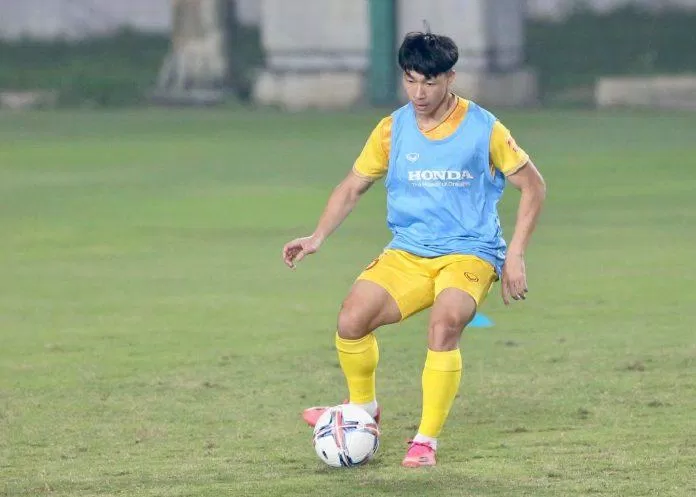 U23 Việt Nam phải tạm thời chia tay 4 cầu thủ trẻ thuộc biên chế CLB PVF-CAND là Nguyễn Văn Tùng, Huỳnh Công Đến, Ngô Đức Hoàng và Tẩy Văn Toàn (Ảnh: Internet) U23 Việt Nam phải tạm thời chia tay 4 cầu thủ trẻ thuộc biên chế CLB PVF-CAND là Nguyễn Văn Tùng, Huỳnh Công Đến, Ngô Đức Hoàng và Tẩy Văn Toàn (Ảnh: Internet)