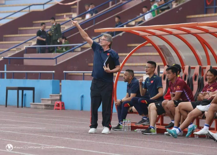 HLV Troussier có chiến thắng đầu tiên cùng U23 Việt Nam
