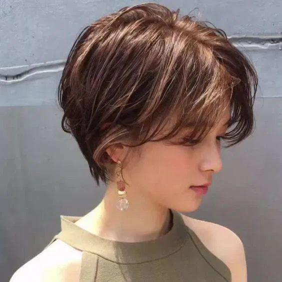 Những kiểu tóc layer đẹp là "cứu tinh" hoàn hảo cho các nàng tóc mỏng. (Ảnh: Internet)