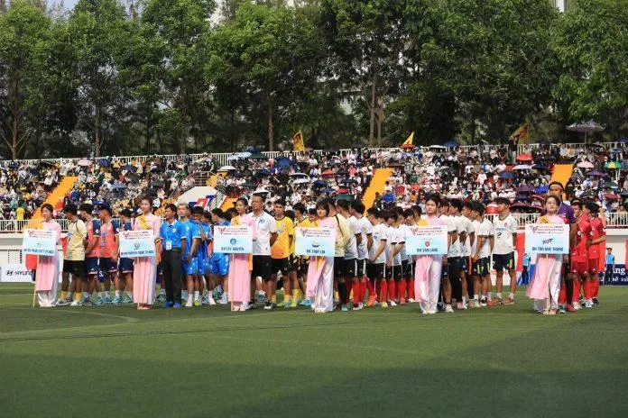 Chiều 11/3, Giải bóng đá Thanh Niên Sinh viên Việt Nam – Cúp Café de Măng Đen lần I – 2023 đã khởi tranh tại Trường ĐH Tôn Đức Thắng (TP.HCM) (Ảnh: Internet)