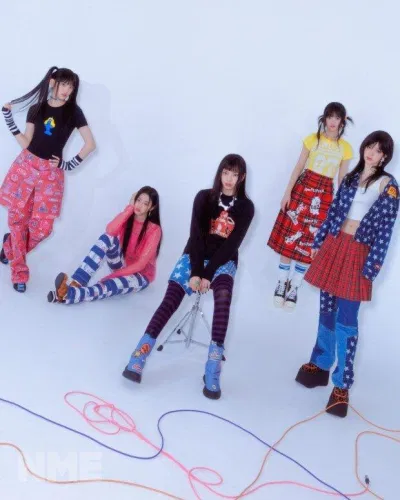 NewJeans (Ảnh: Internet)