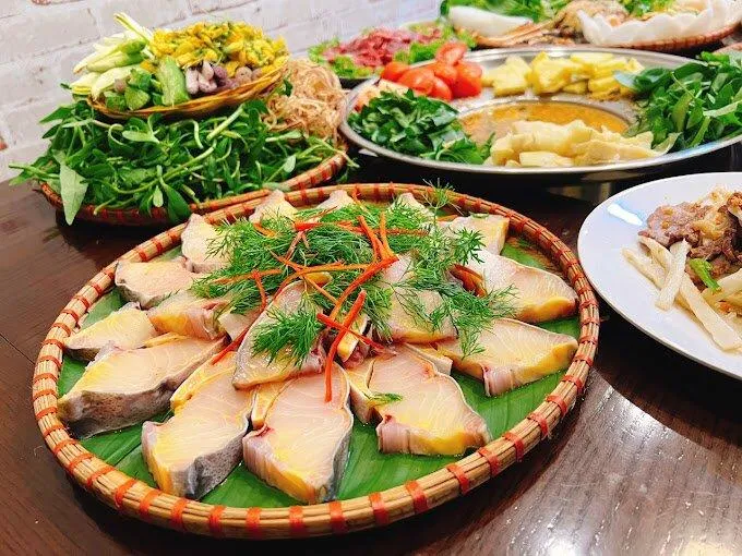 Gọi tên 15 quán ăn ngon Cầu Giấy hút khách nhất ăn ngon bánh mì chảo cột điện quán bún bó huế trịnh Cơm Tấm Tường Hân góc hà nọi quán hải sản bốn mùa hẻm quán chùa hà Kiều Hoa Quán lẩu hơi lẩu nướng safodi ngư quán đặc sản cá sông Nhà hàng Phương Nam nhất cháo quán ăn quán ăn ngon quán ăn ngon cầu giấy thông tin Trung Hoa