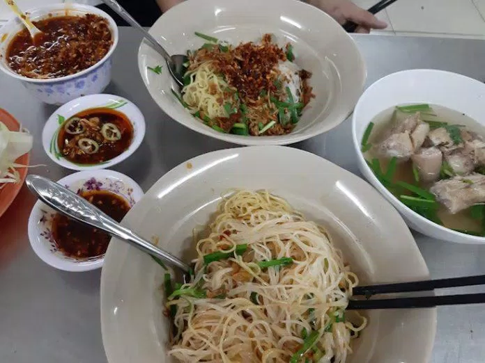 Hủ
