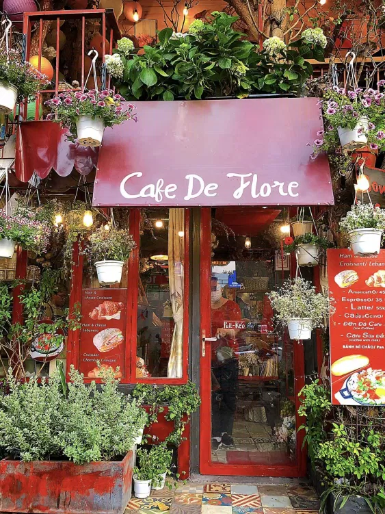 Bonjour Cafe the art
