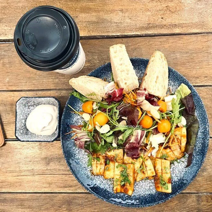 Santorino coffee & veggies (Ảnh: Internet)