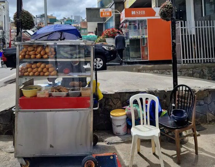 Xe bánh mì chay chị Hoa. (Ảnh: Internet)