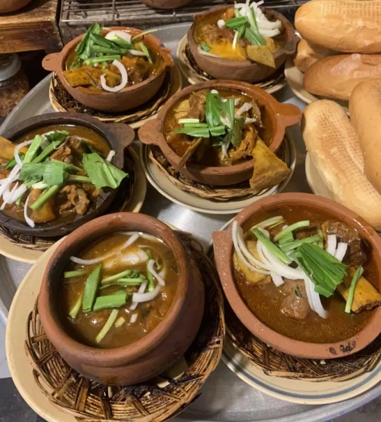 Bò Kho Gánh Sài Gòn