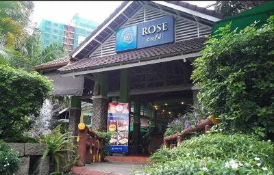 Không gian bên ngoài của nhà hàng. (Ảnh: Internet)