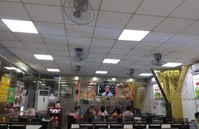 Không gian bên trong của nhà hàng. (Ảnh: Internet)