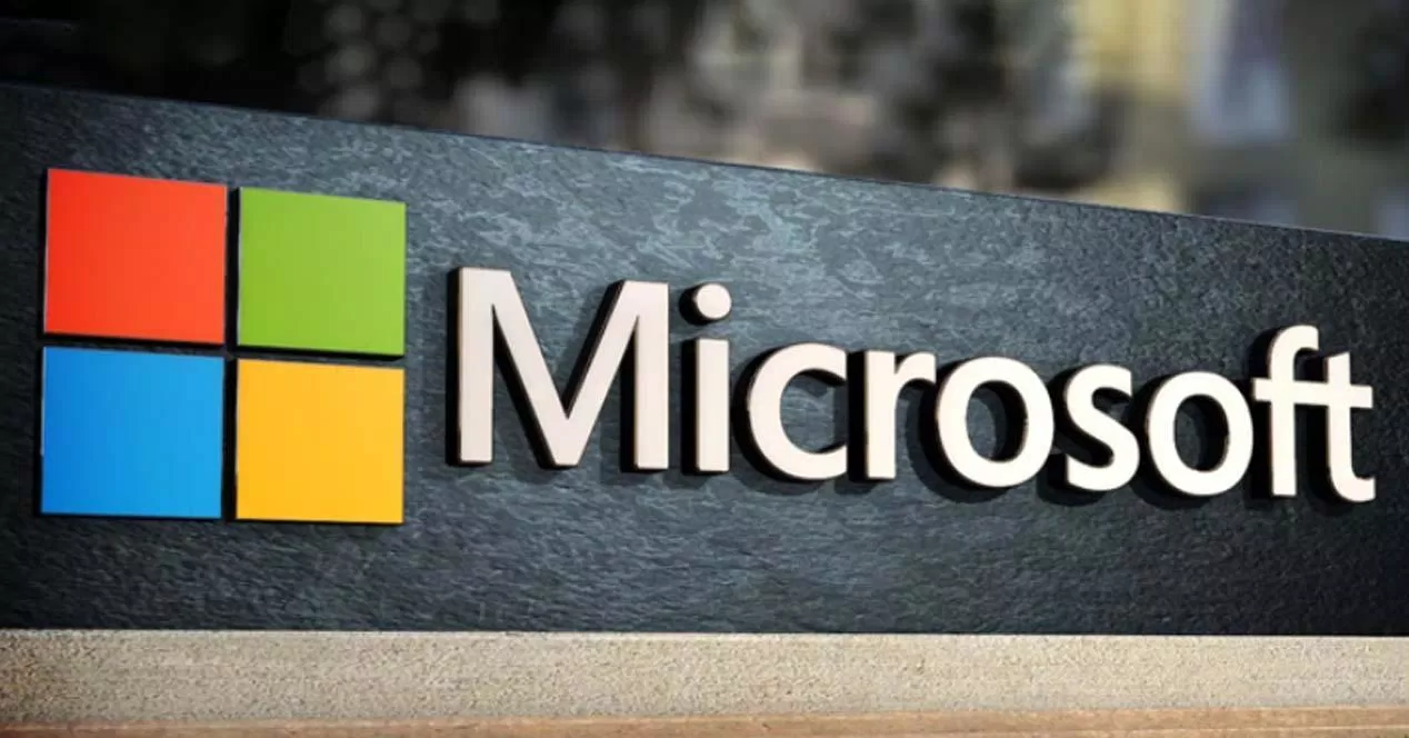 Microsoft đã tạo một video thời lượng một phút thay vì sử dụng văn bản để giới thiệu về công ty nhằm giúp trang LinkedIn của thương hiệu này trở nên độc đáo và hấp dẫn hơn (Ảnh: Internet)