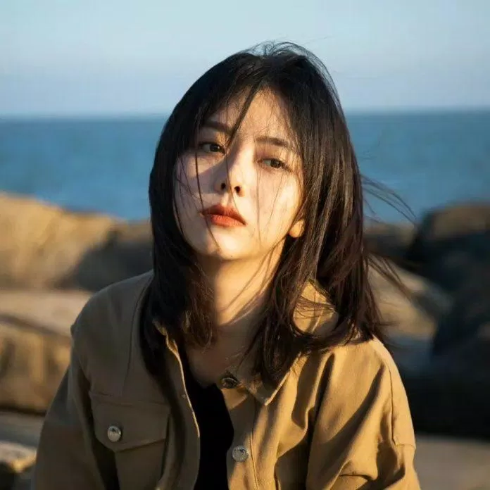 Tạo hình của Đàm Tùng Vận trong vai cô gái Quy Hiểu (Ảnh: Instagram) Tạo hình của Đàm Tùng Vận trong vai cô gái Quy Hiểu (Ảnh: Instagram)