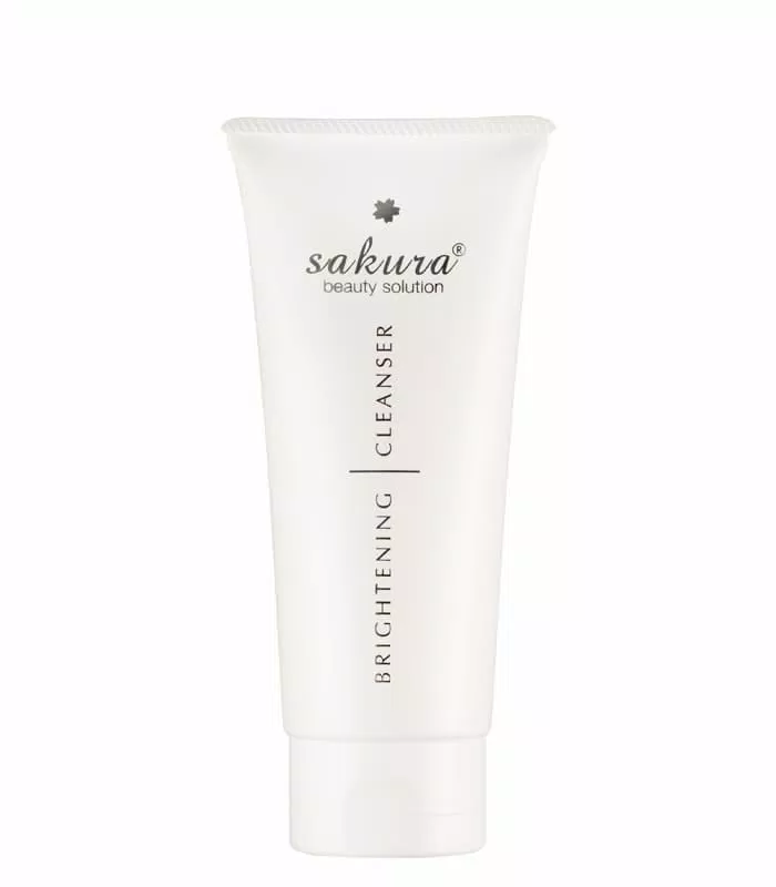 Sữa rửa mặt trắng da Sakura Brightening Cleanser (Nguồn: Internet)