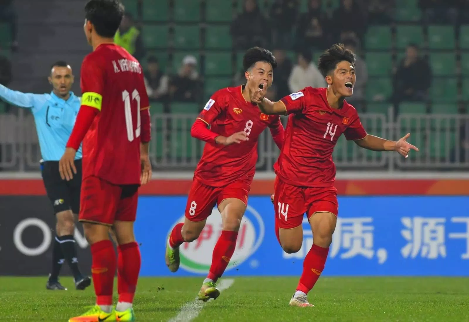 U20 Việt Nam đang rất gần với tứ kết U20 châu Á 2023 (Ảnh: Internet)