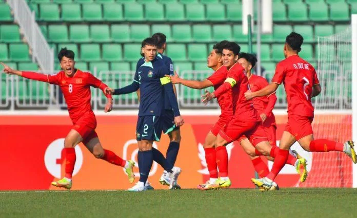 Dù không thể vượt qua vòng bảng, song hành trình tại VCK U20 châu Á 2023 của U20 Việt Nam vẫn rất ấn tượng và đáng ghi nhận (Ảnh: Internet) Dù không thể vượt qua vòng bảng, song hành trình tại VCK U20 châu Á 2023 của U20 Việt Nam vẫn rất ấn tượng và đáng ghi nhận (Ảnh: Internet)