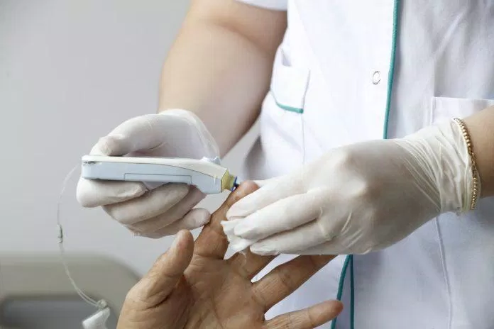 Không được đổi liều lượng thuốc khi không có ý kiến bác sĩ hoặc tự ý bỏ thuốc (Nguồn: Internet) Không được đổi liều lượng thuốc khi không có ý kiến bác sĩ hoặc tự ý bỏ thuốc (Nguồn: Internet)