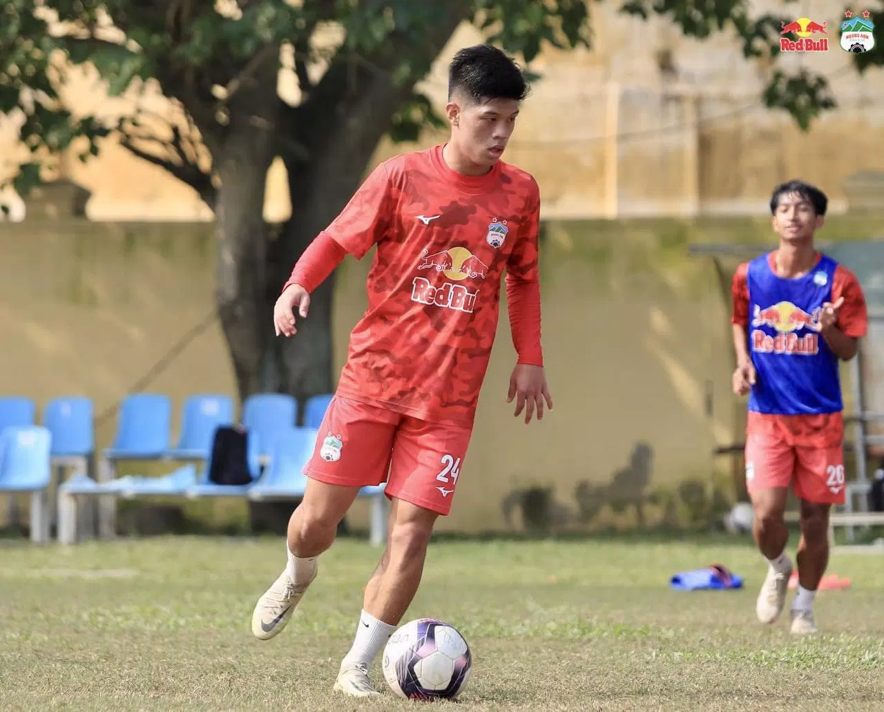 Nguyễn Đức Việt của HAGL bị loại khỏi U22 Việt Nam (Ảnh: Internet) Nguyễn Đức Việt của HAGL bị loại khỏi U22 Việt Nam (Ảnh: Internet)