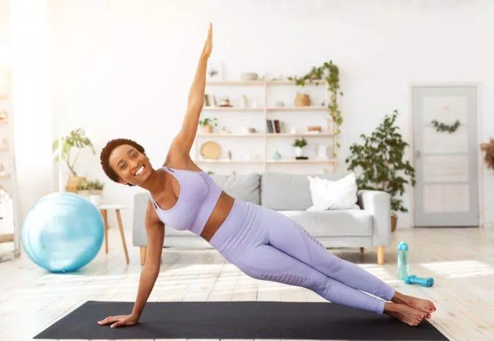 Side Plank - Bài tập Plank nghiêng (Ảnh: Internet) Side Plank - Bài tập Plank nghiêng (Ảnh: Internet)