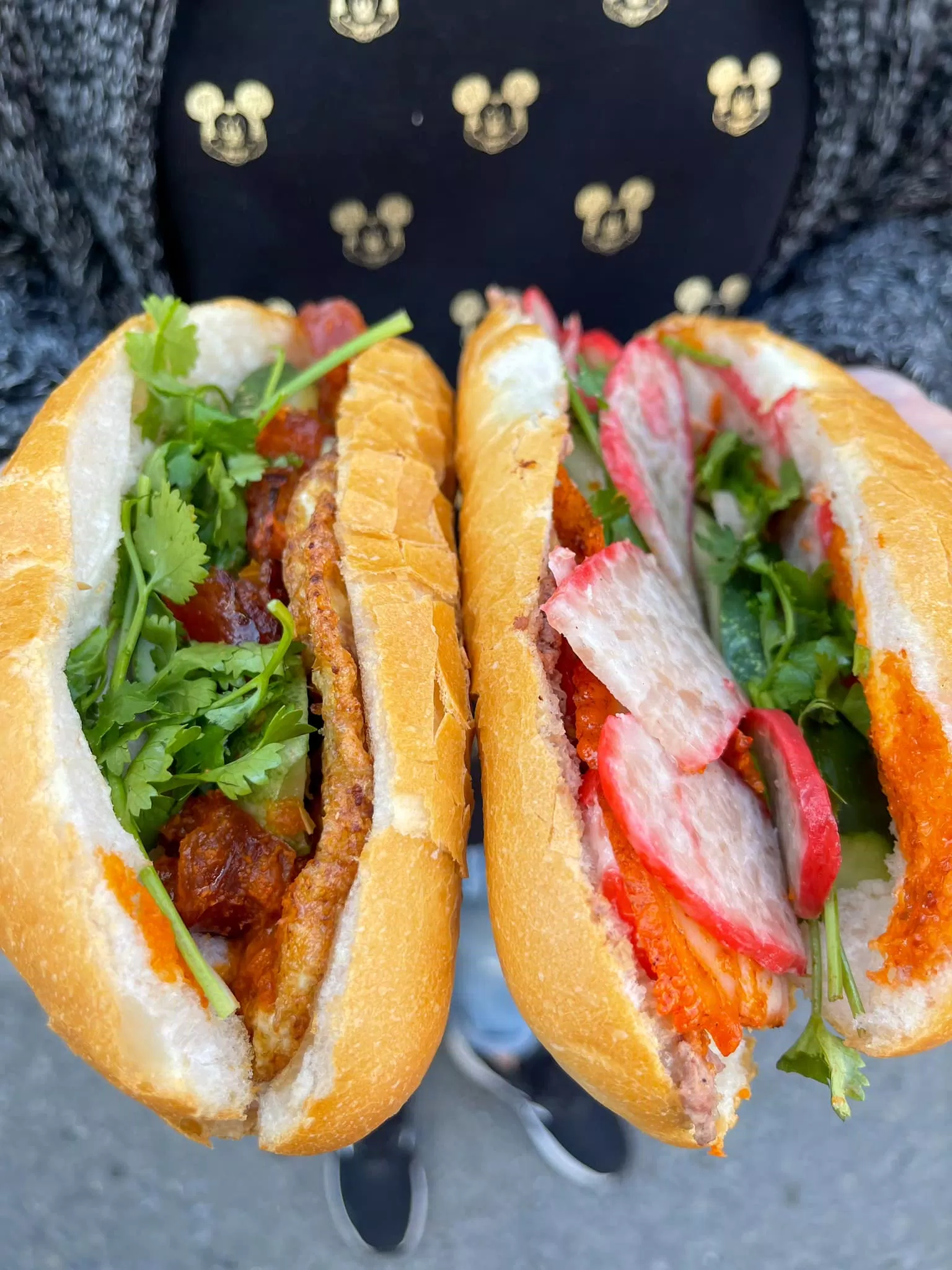 Best seller bánh mì xúc xích đỏ pate tại DELI HANOI tại Đà Nẵng. (Ảnh: Internet)